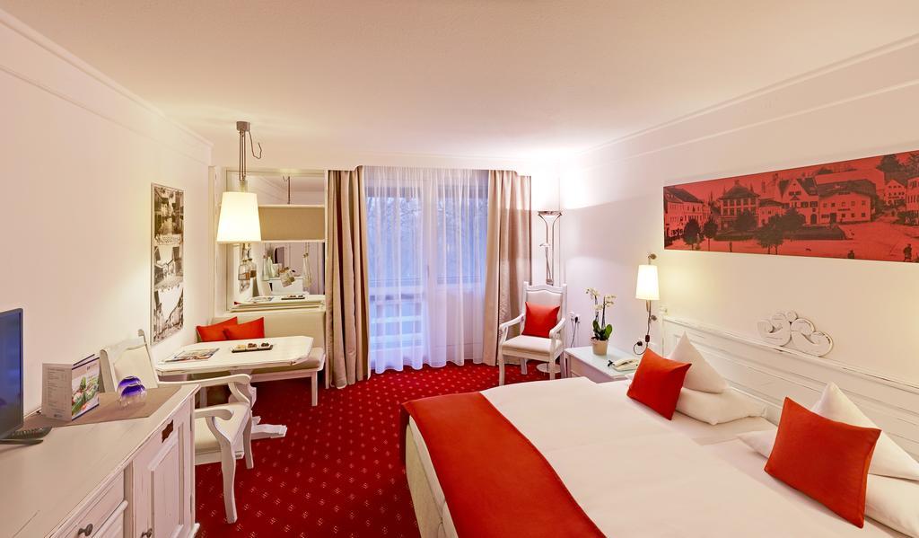 Hotel Das Ludwig Бад Грисбах Екстериор снимка